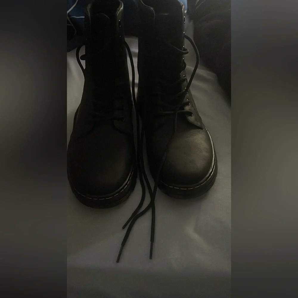 Doc marten boots - Picture 4 of 4
